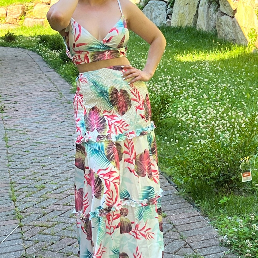 Two piece floral set with maxi skirt